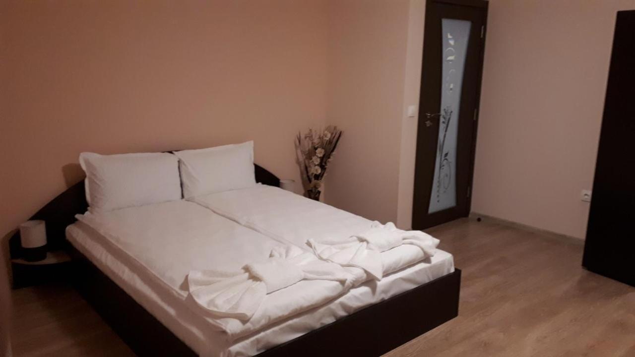 Guest House Ideal Sapareva Banya ภายนอก รูปภาพ